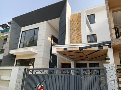 10 MARLA BRAND NEW HOUSE FOR SALE GULBERG RESIDENCIA
