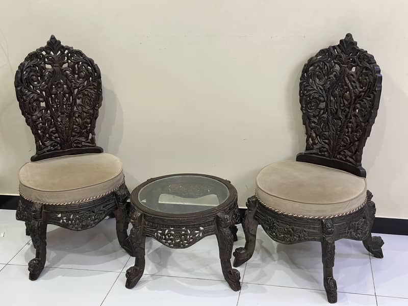 Chairs with table 0