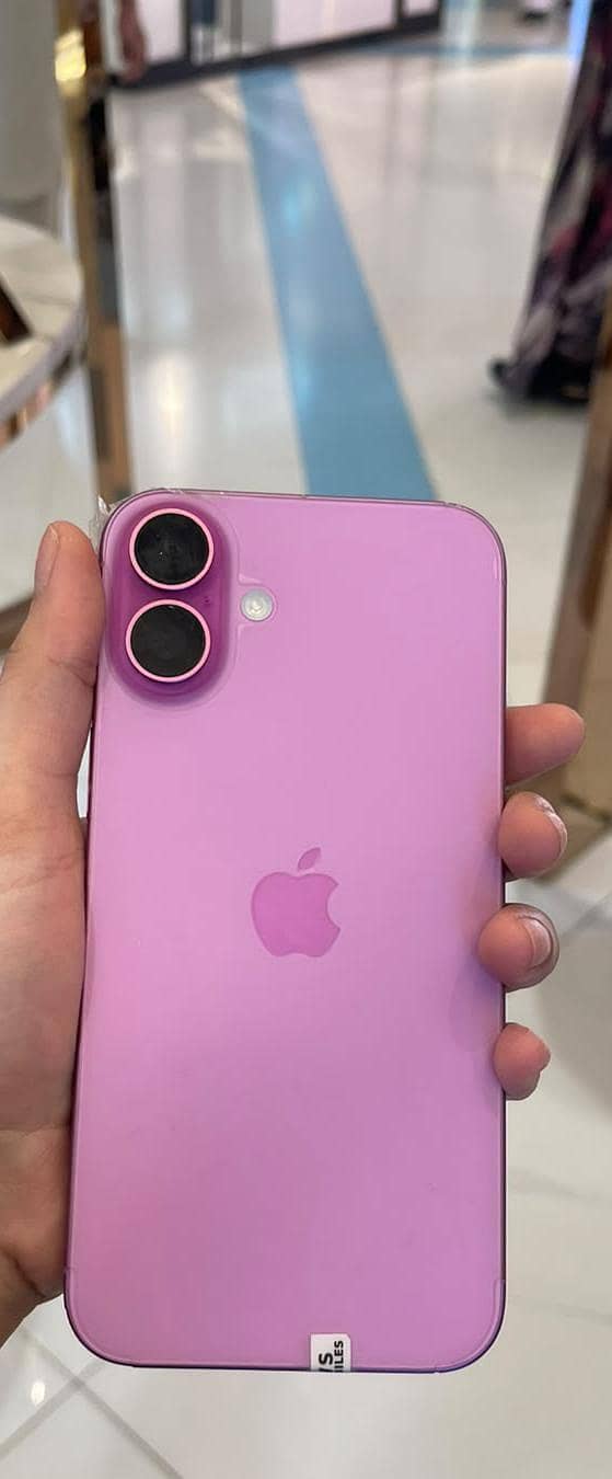 Apple iPhone 16 Plus 1