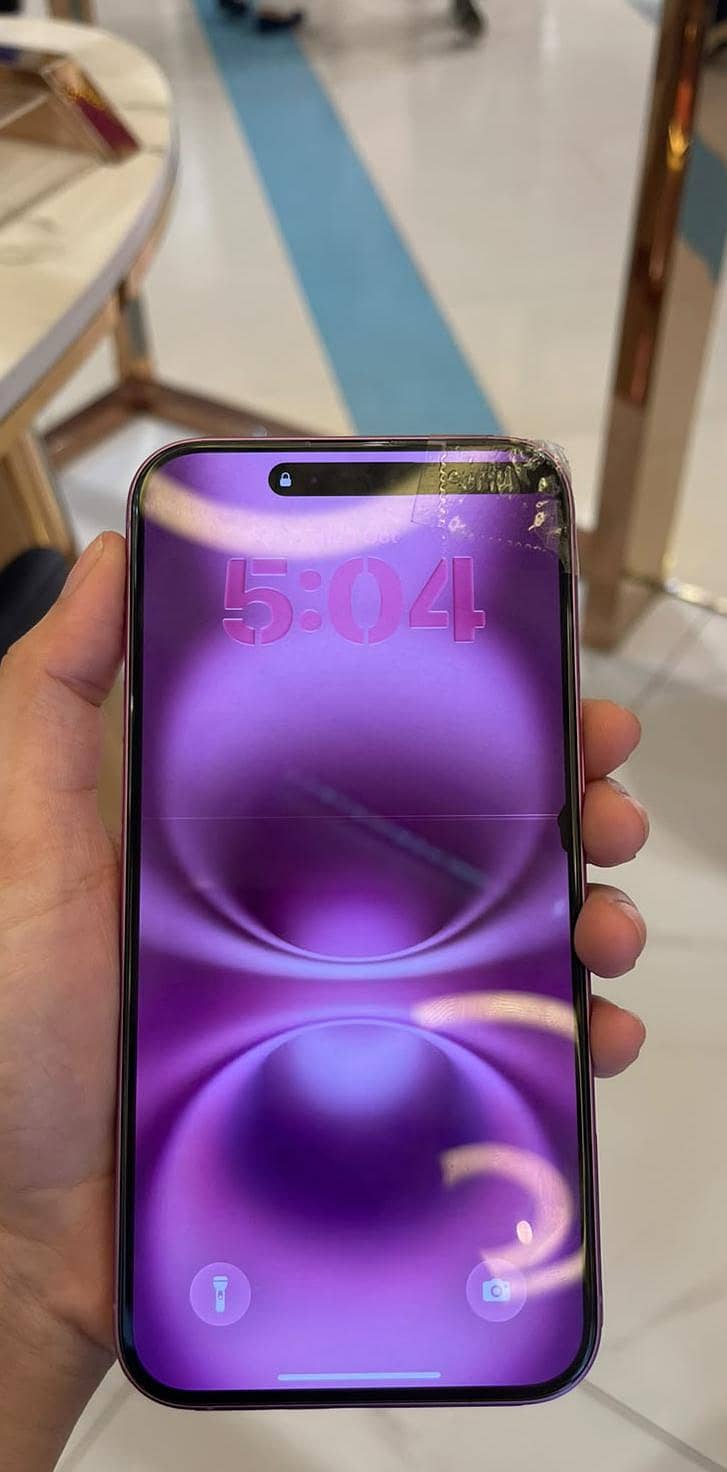 Apple iPhone 16 Plus 3