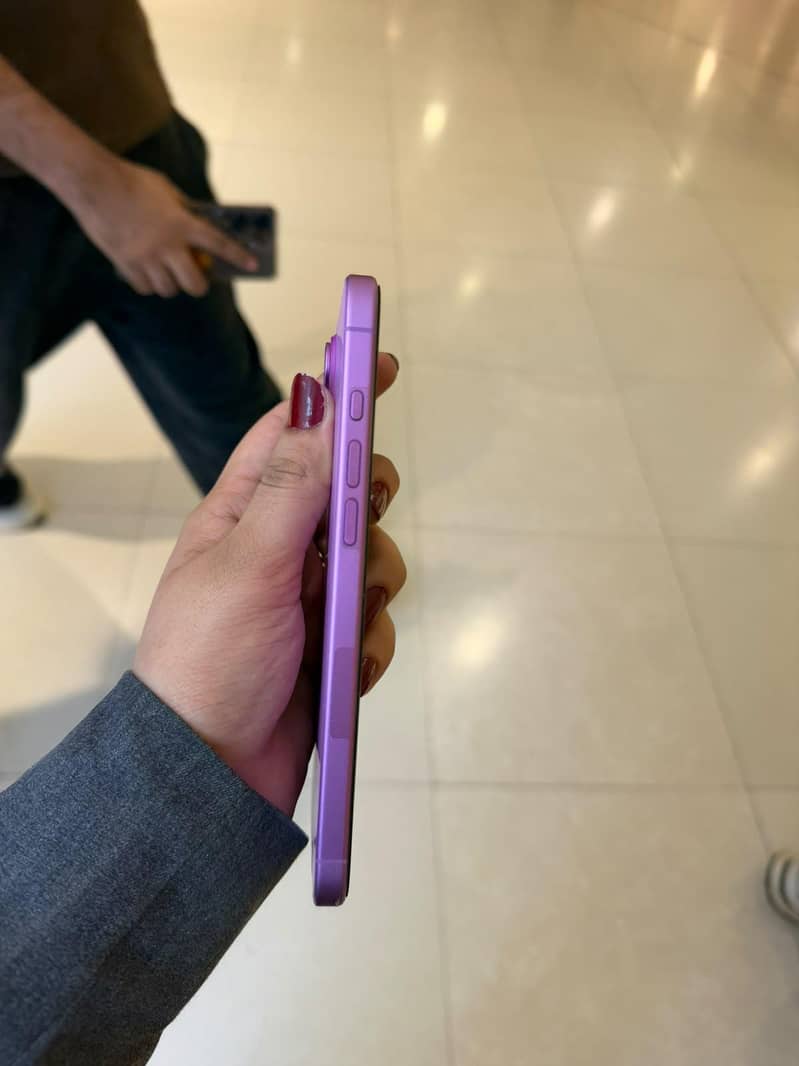 Apple iPhone 16 Plus 5