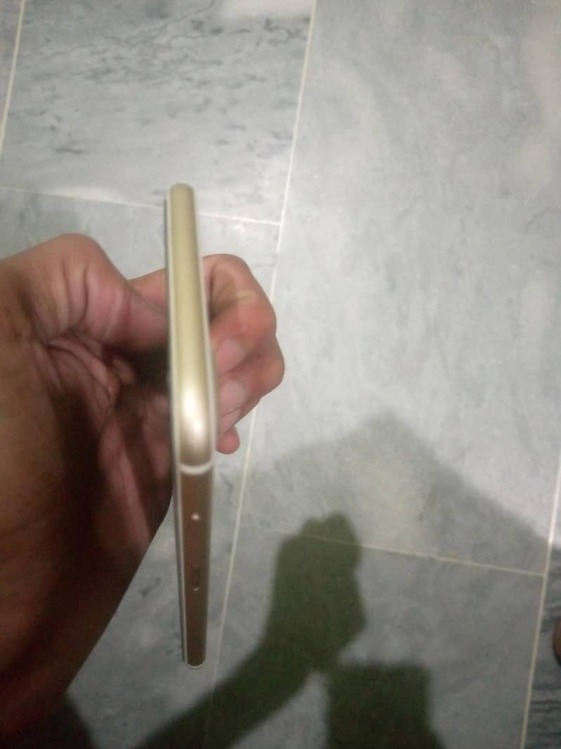Apple iPhone 7 Plus 4