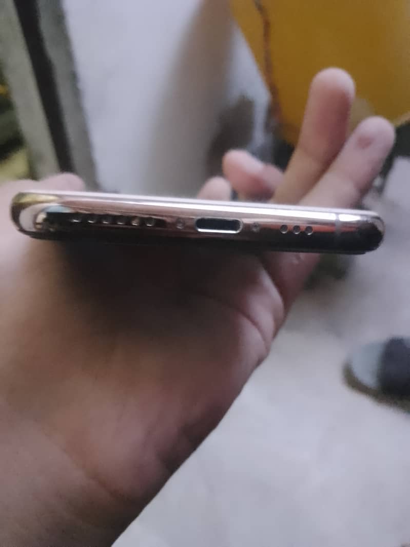 Apple iPhone XS 2