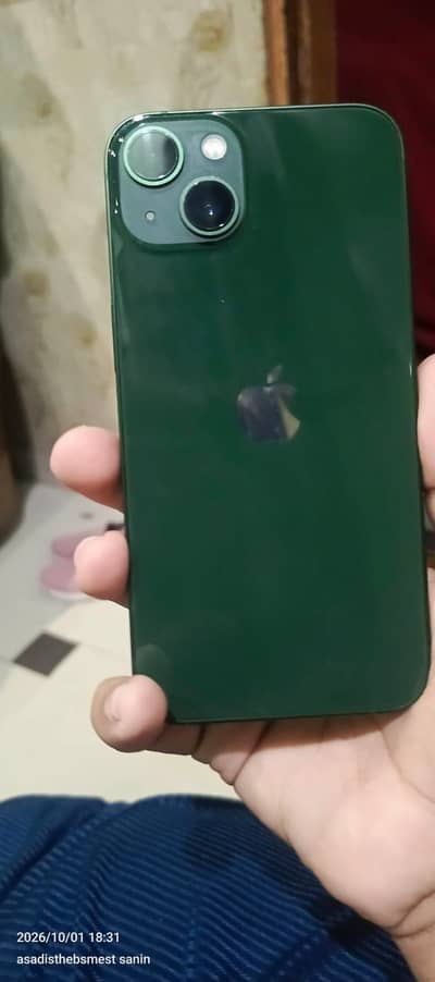 Apple iPhone 13