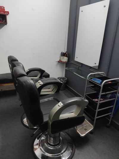 Saloon setup furniture