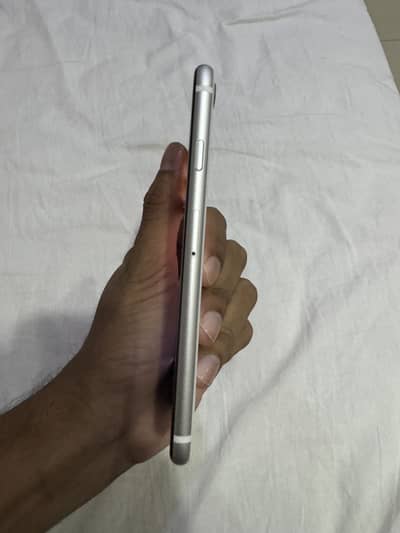iPhone SE (Official PTA)