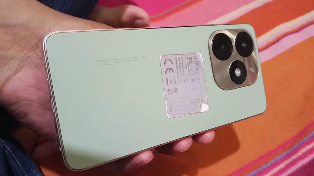 Tecno Spark 20 C6 5