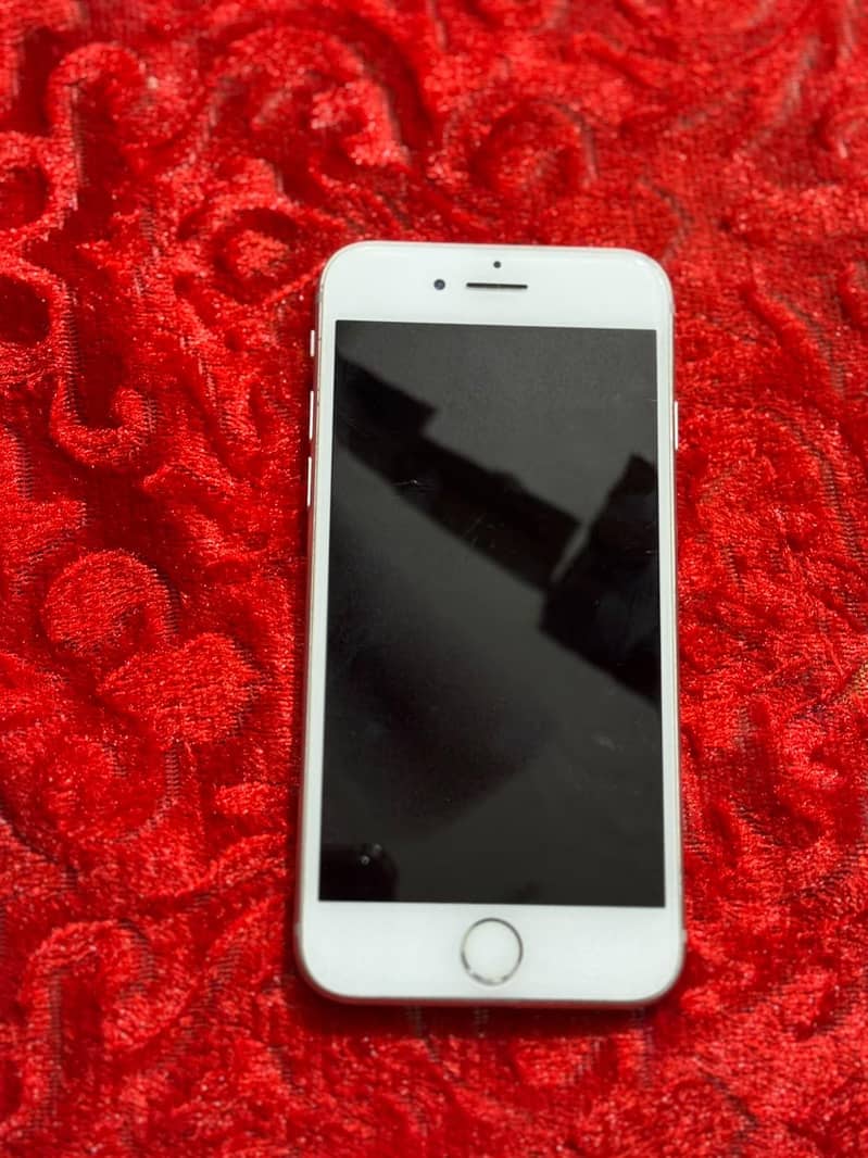 Apple iPhone 8 0