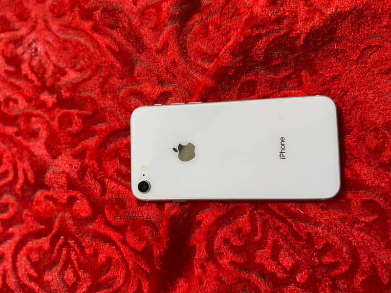 Apple iPhone 8 2