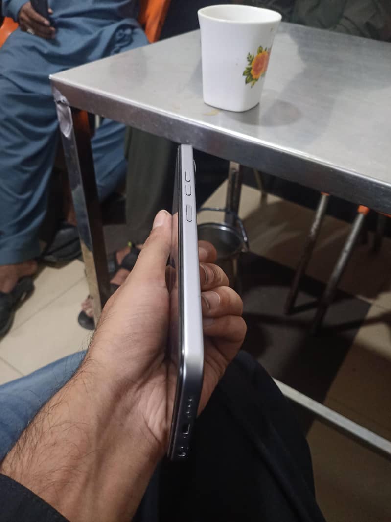 Tecno Spark 40c complete box 3