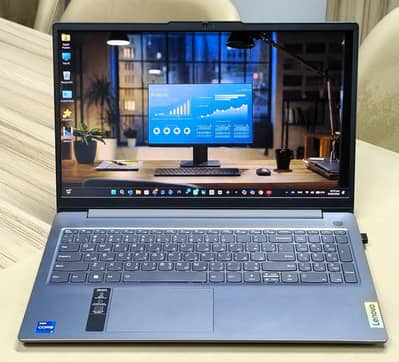 IdeaPad Slim 3 | i7-13620H (10C 16P) | 16 GB DDR5 | 1 TB SSD Gen 4