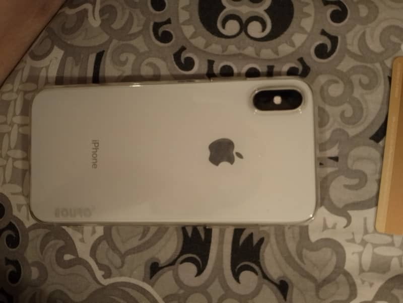 Apple iPhone X 2