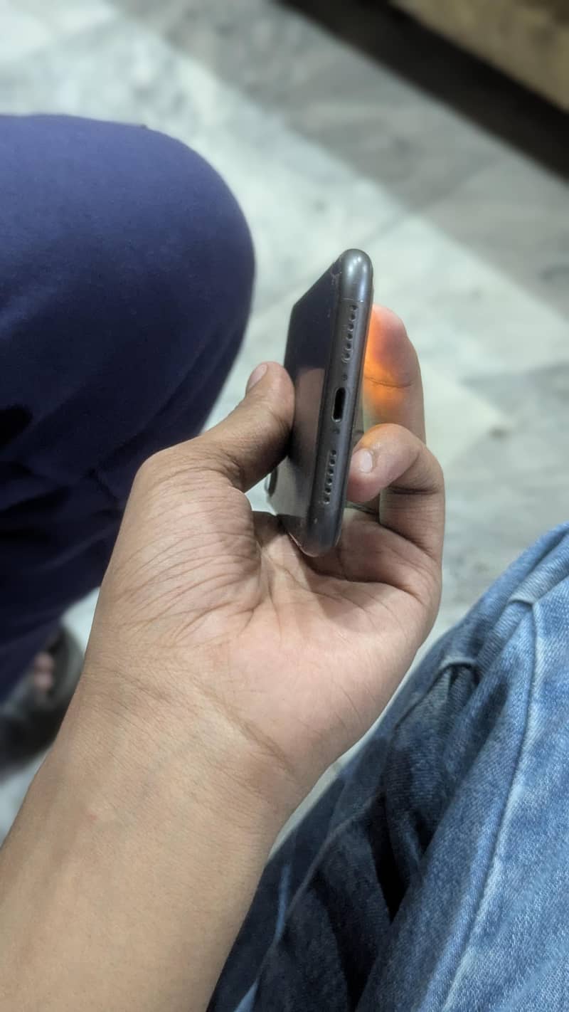 Apple iPhone 11 2
