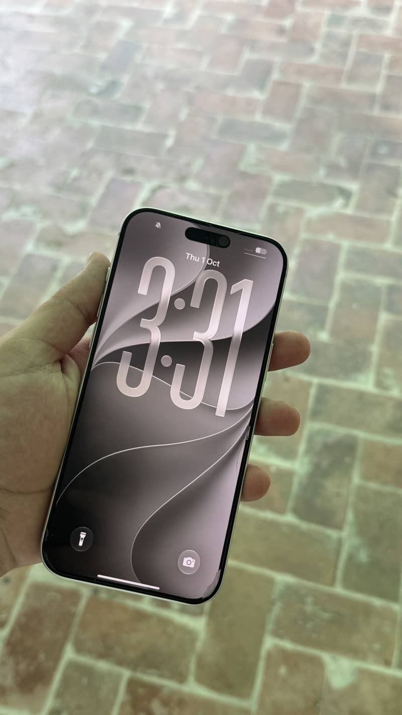 Apple iPhone 17 Pro Max 3