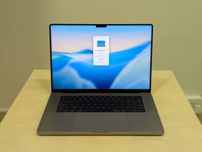  **Apple MacBook Pro 16" | M1 Pro | 16GB RAM | 512GB SSD | 106 MDM