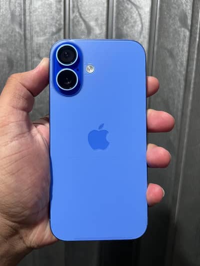 Apple iPhone 16