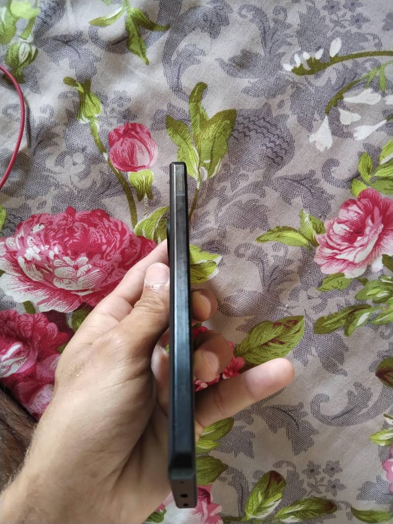 Sharp Aquos R7 3
