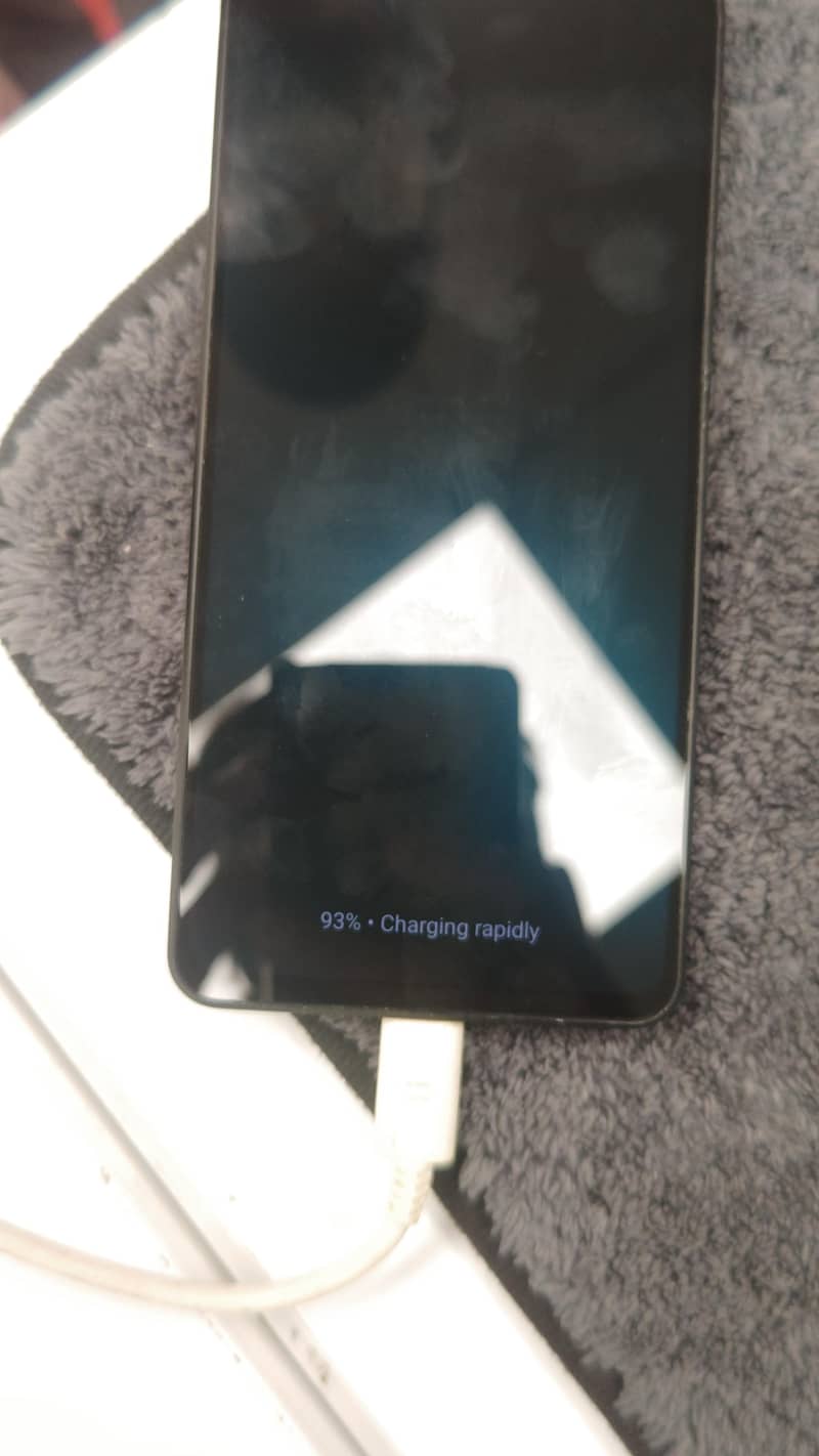 Sharp Aquos R7 5