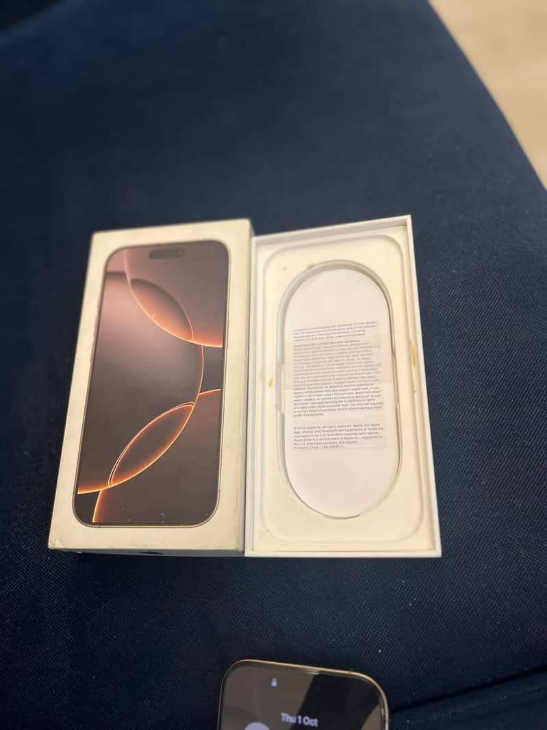 Apple iPhone 16 Pro 2