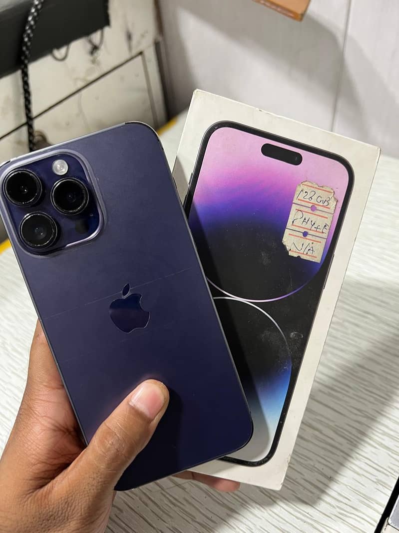 Apple iPhone 14 Pro Max 0