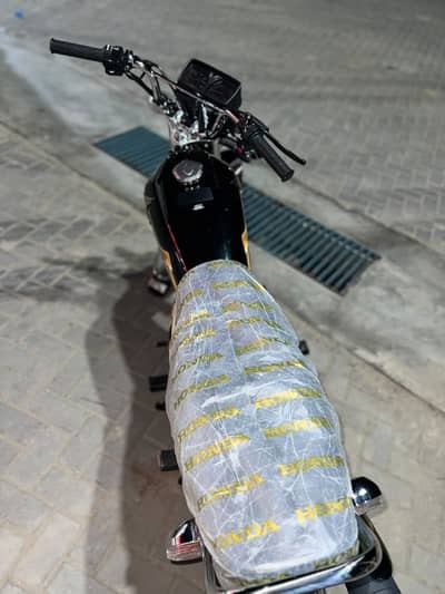 125 golden edition