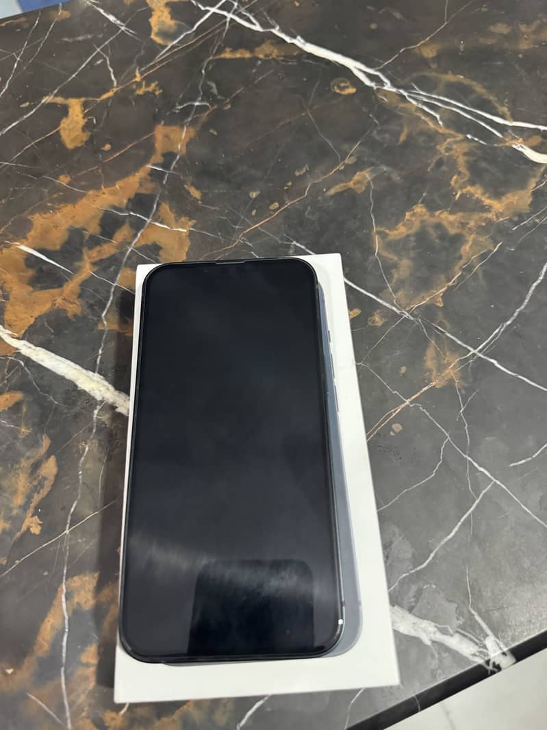 Apple iPhone 13 3