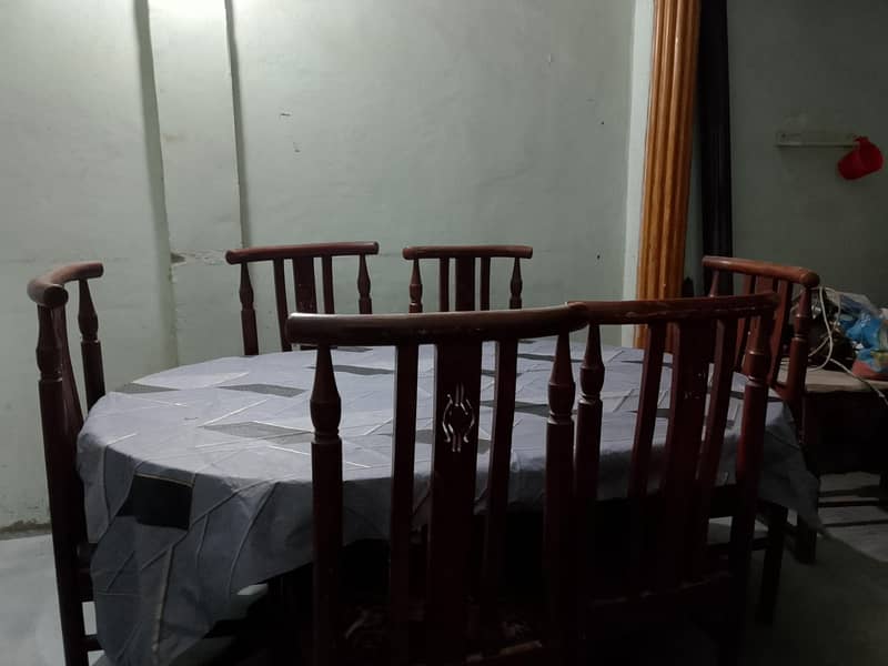 Dinning Table 6 seater 1