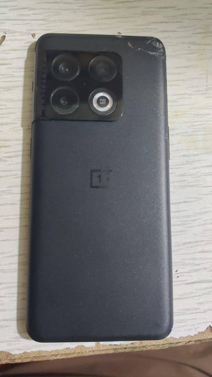 One Plus 10 Pro 0