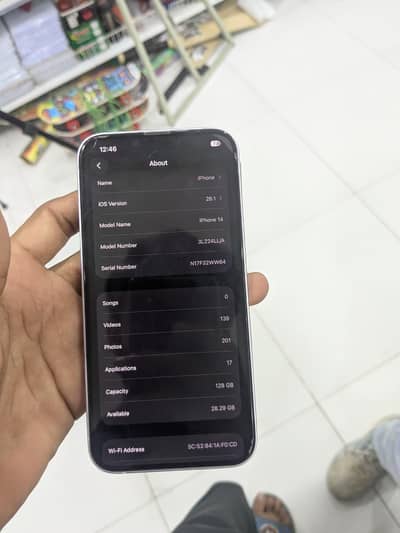Apple iPhone 14