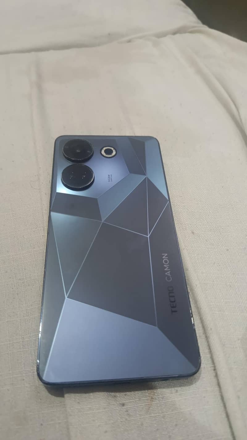 Tecno 1