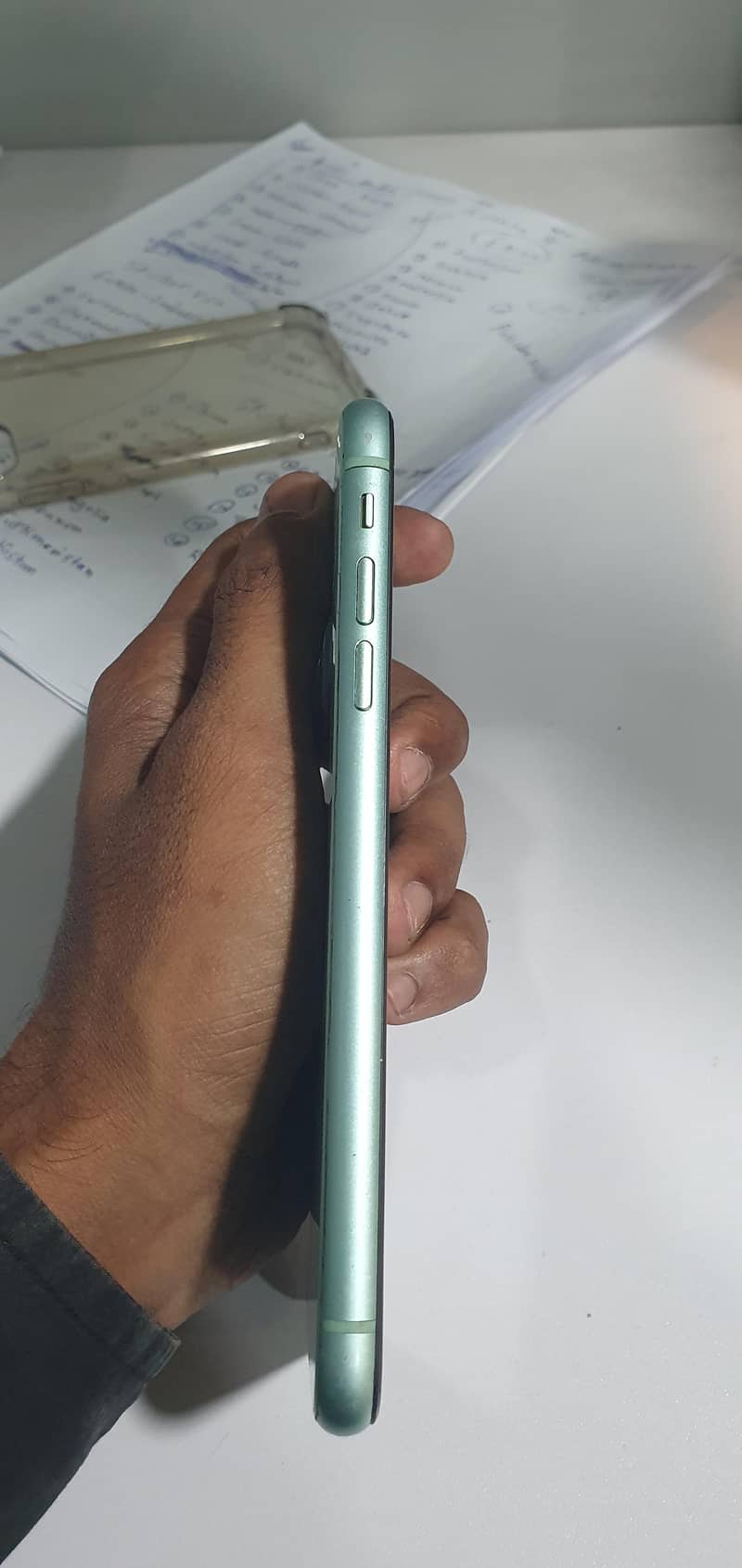 Apple iPhone 11 3