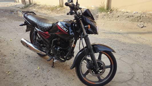 Suzuki GR 150 (Modified & Fully Upgraded) Excellent Condition.