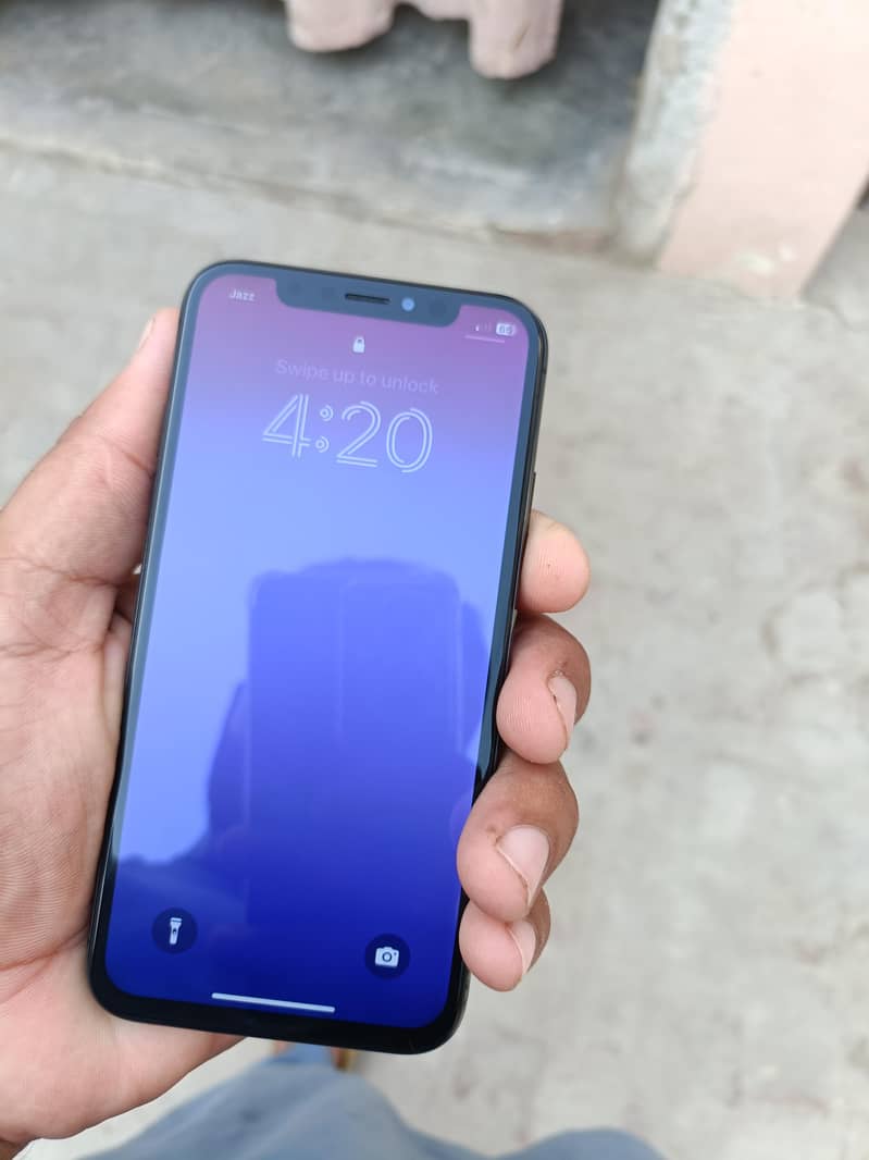 iPhone xs 3