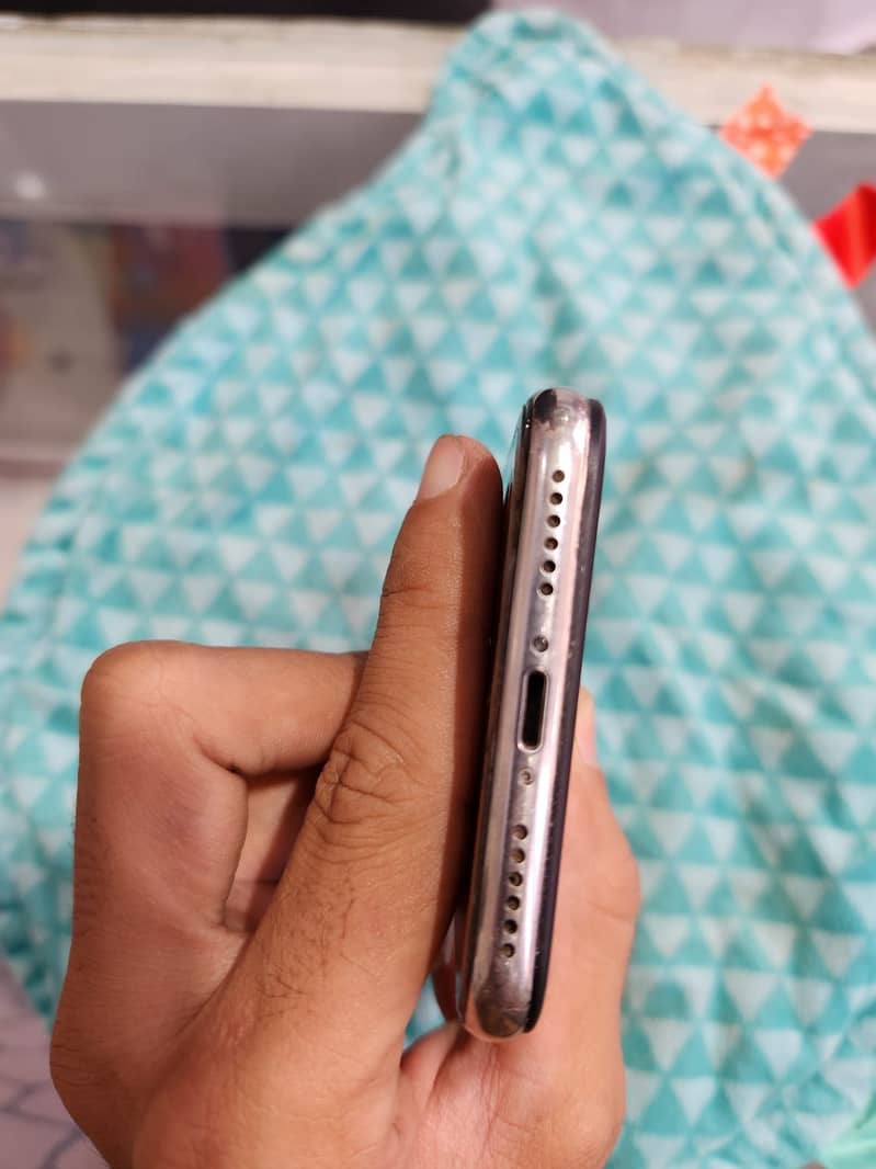 Apple iPhone X 9