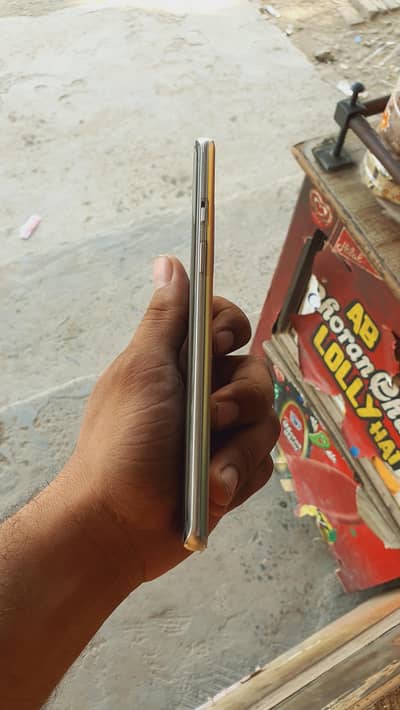 One Plus 8 all ok no open no repair no dot no shade clear display