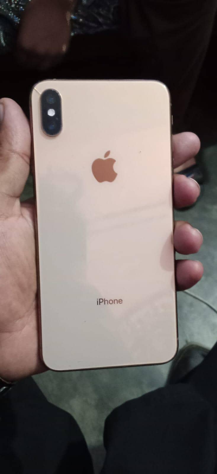 Apple iPhone XS Max 1
