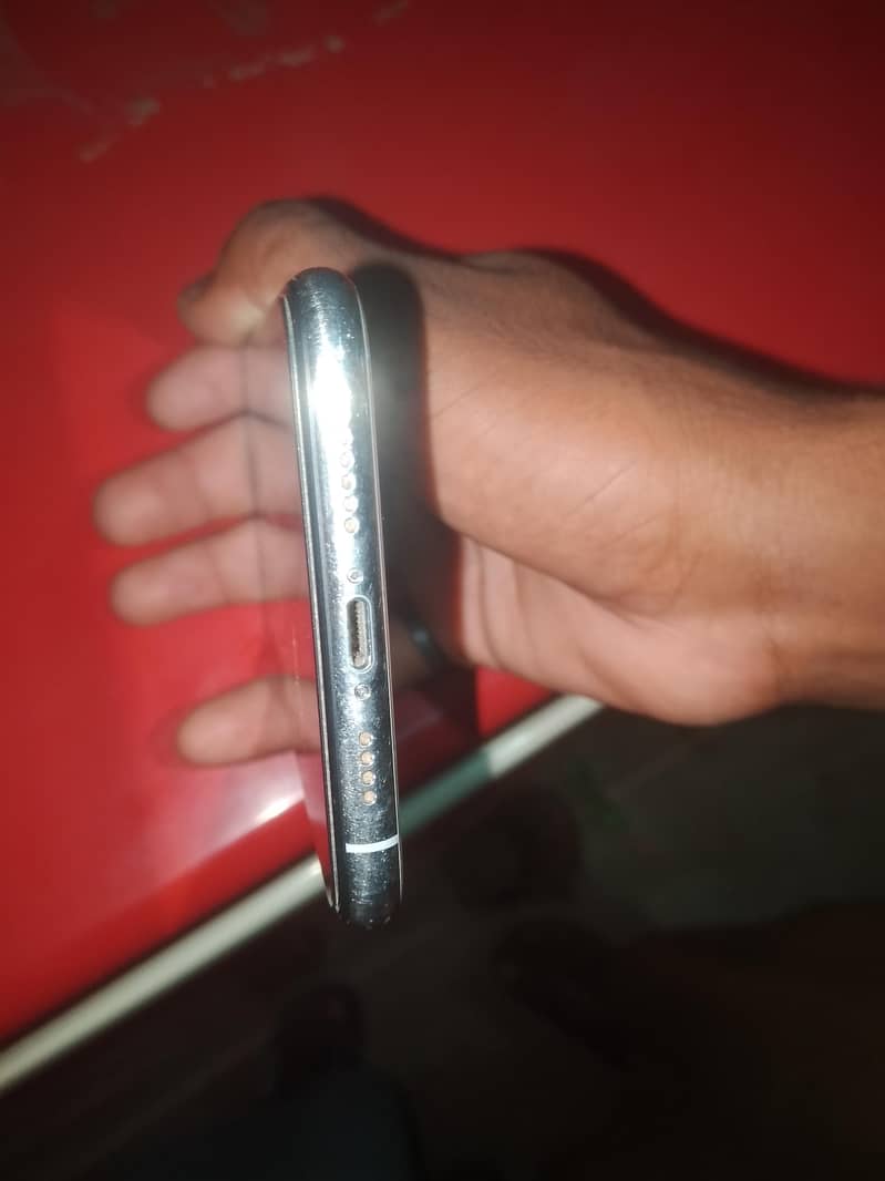 Apple iPhone XS Max 2