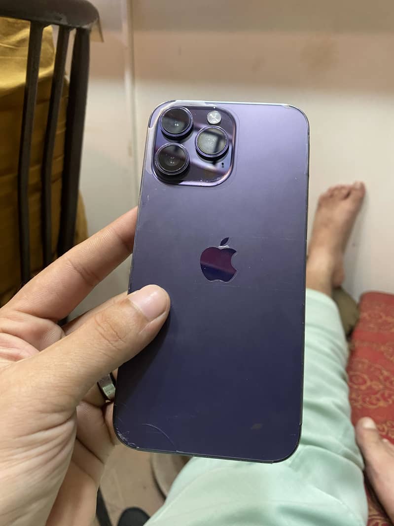 Apple iPhone 14 Pro Max 0
