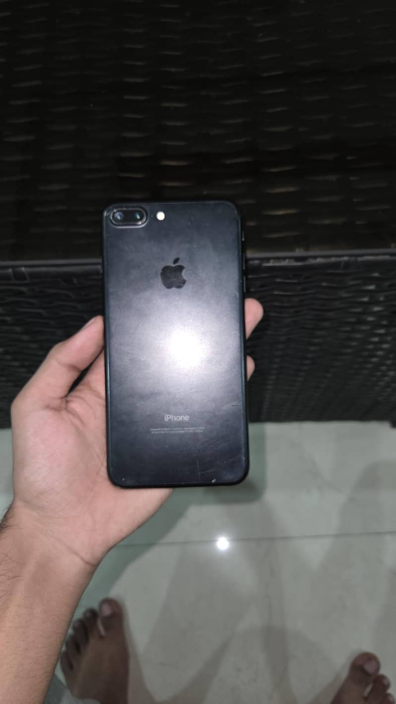 Apple iPhone 7 Plus 0