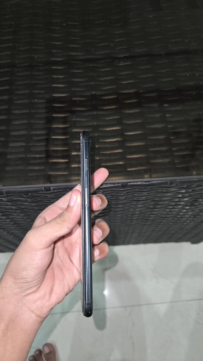 Apple iPhone 7 Plus 1