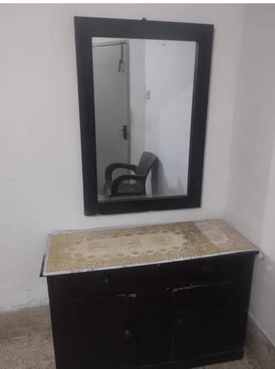 wooden dressing table for sale Excellent condition.