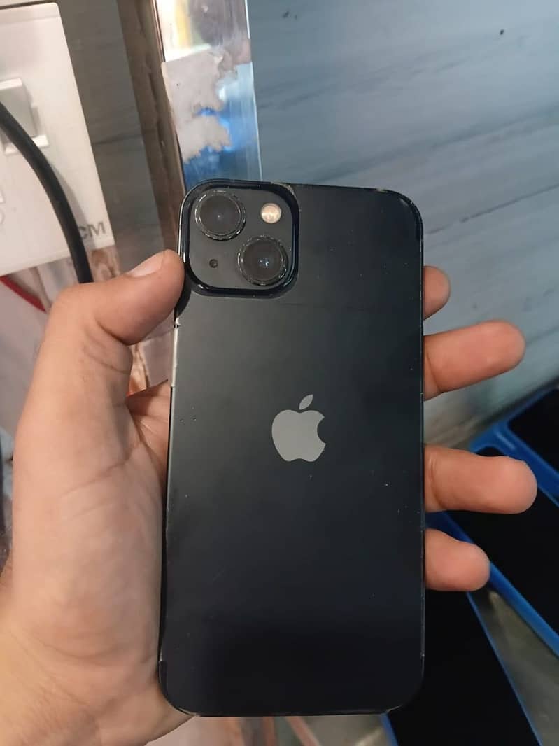 Apple iPhone 13 3