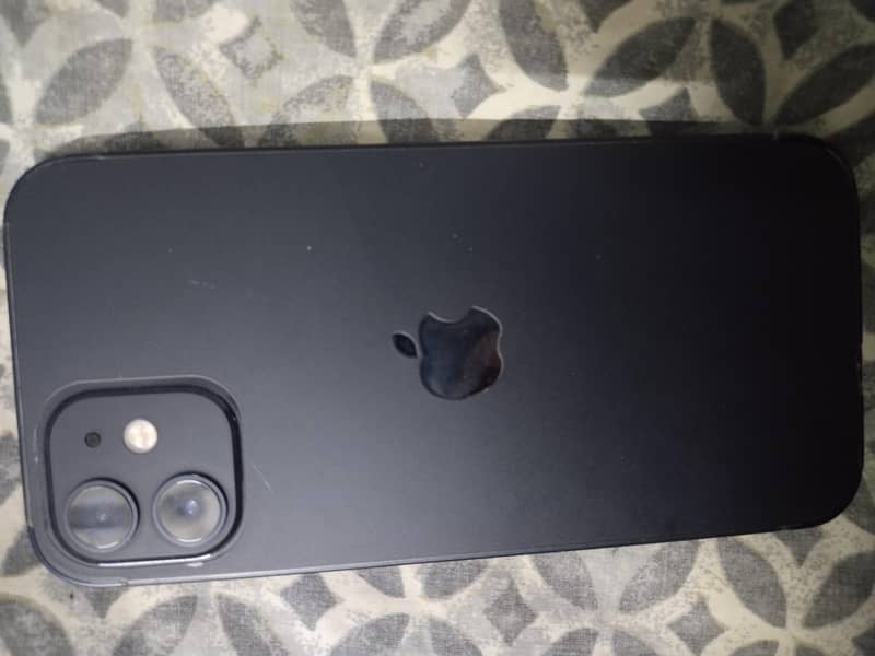 Apple iPhone 12 3