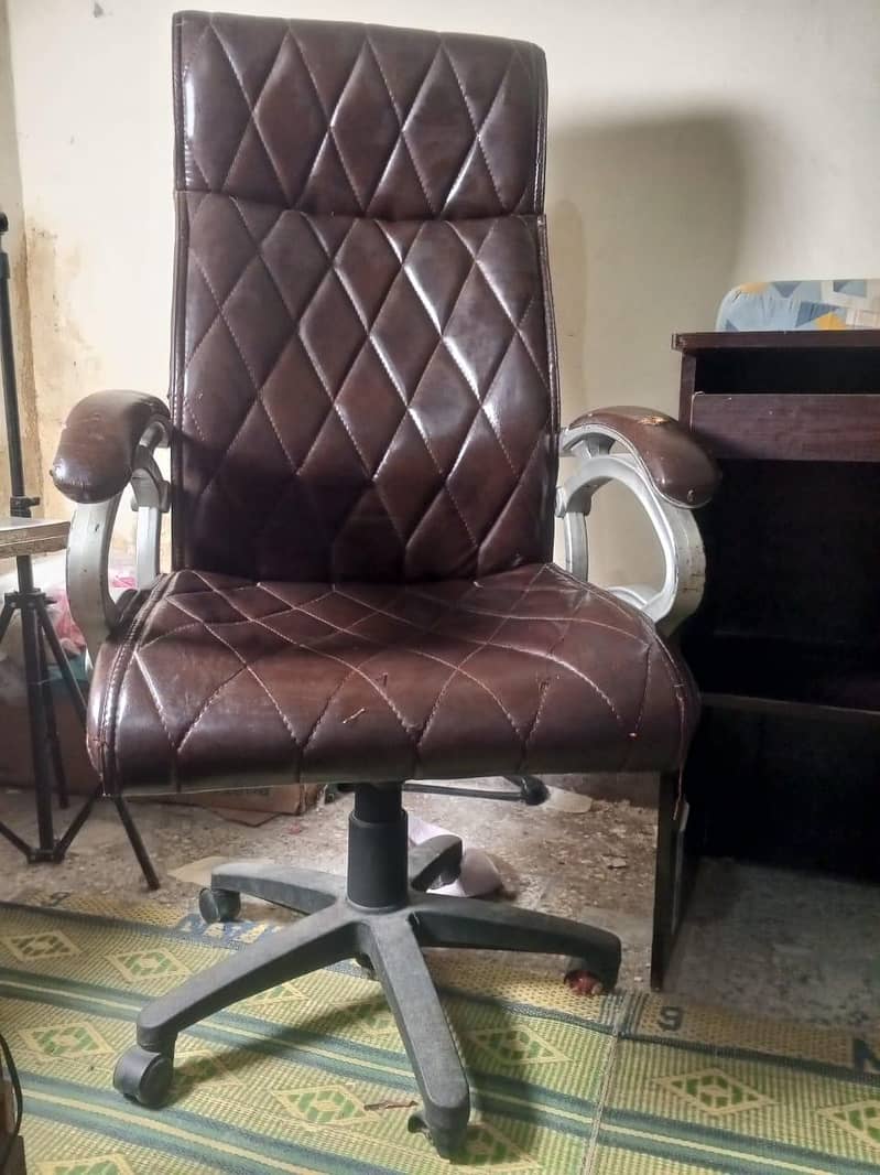 chair and table 0