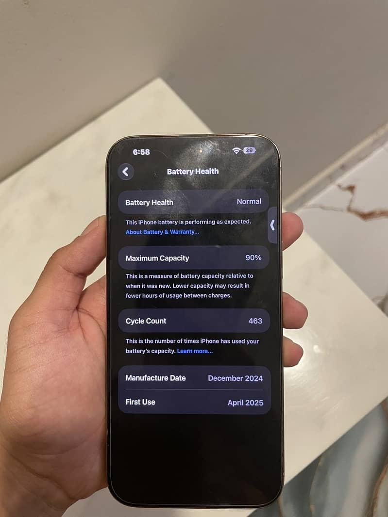 Apple iPhone 16 Pro Max 4