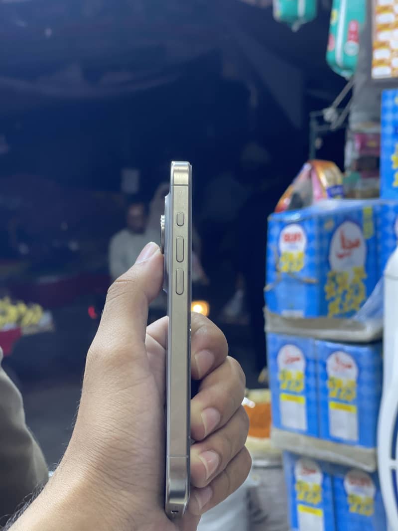Apple iPhone 15 Pro 1