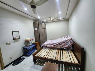 10 Marla Newly Built Hostel Building for Sale Near UMT Lahore | 16 Rooms | 40 Beds Capacity | Rental Income 5.56 Lac Monthly