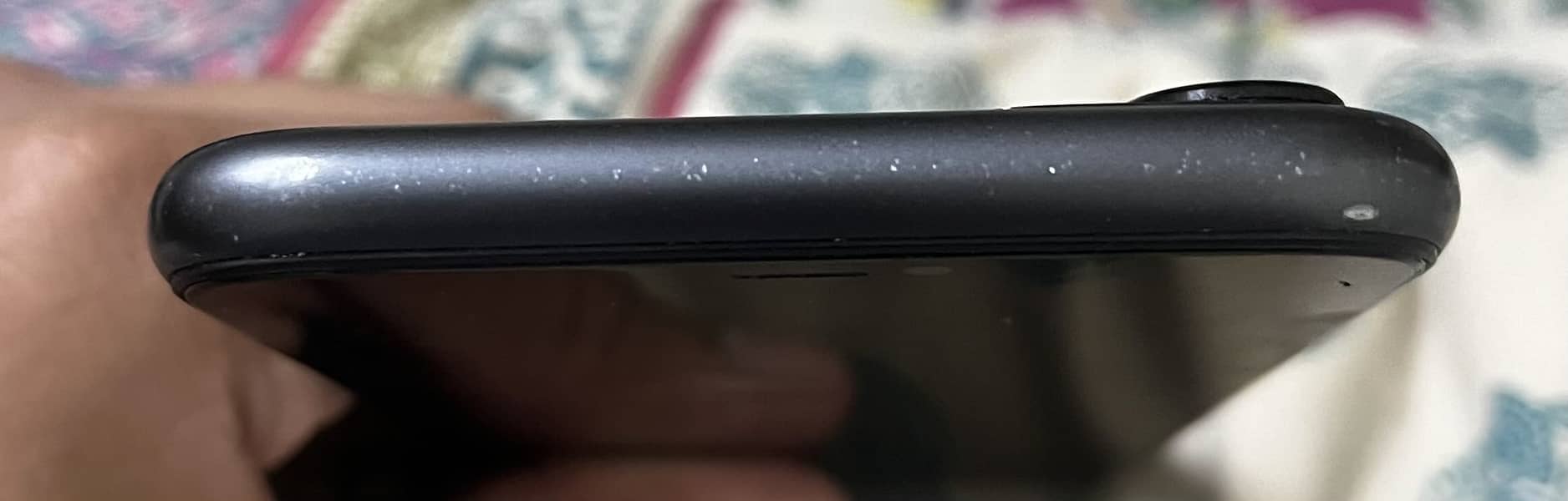 Apple iPhone 11 4