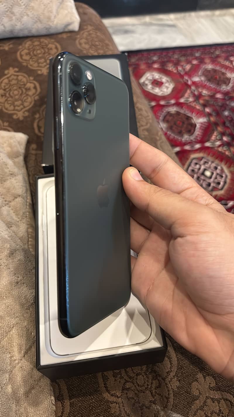 Apple iPhone 11 Pro Max 1