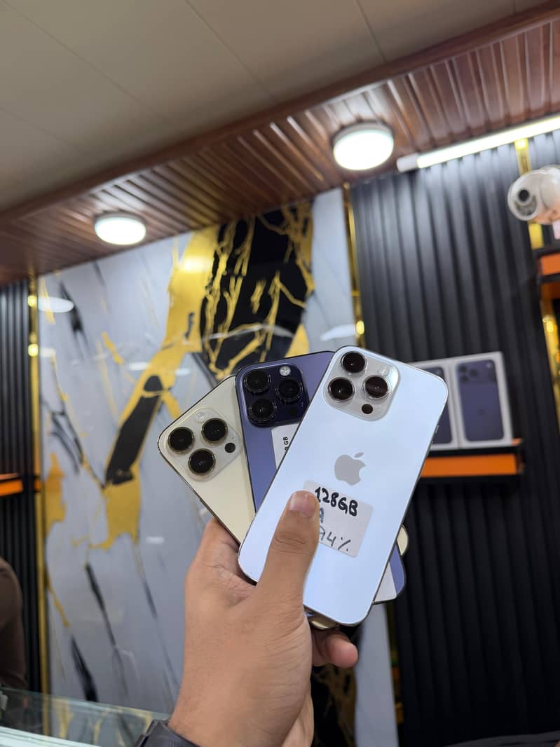 iPhone 14 Pro 1